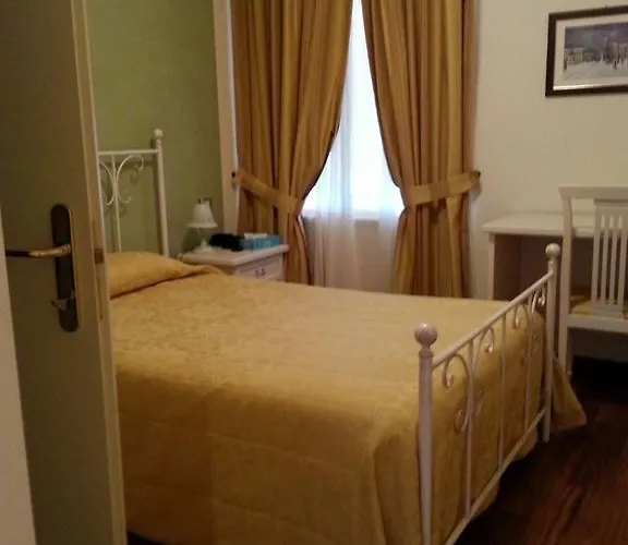 Отель Ristorante Ruatta 3*